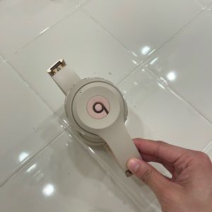 Beats Solo 3 Light Pink
